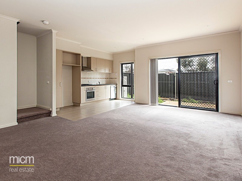 37/39 Astley Crescent, Point Cook VIC 3030