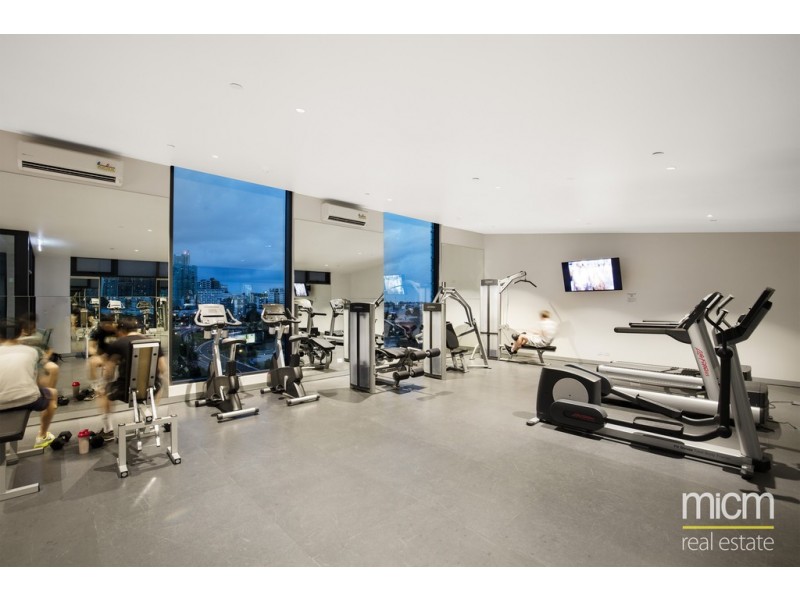 REF 082505/151 City Road, Southbank VIC 3006