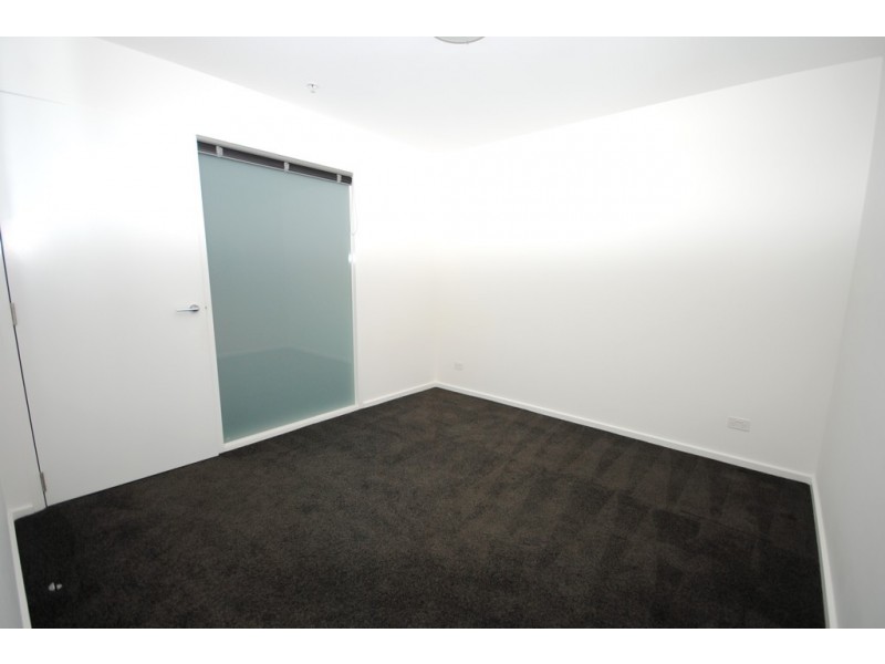 REF 111502/241 City Road, Southbank VIC 3006