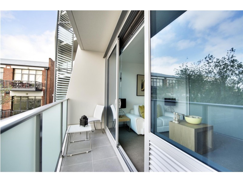 REF 111511/53 Batman Street, West Melbourne VIC 3003