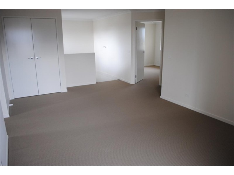 87 Beachview Parade, Point Cook VIC 3030
