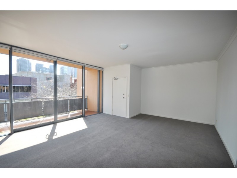REF 11205/89 Dodds Street, Southbank VIC 3006