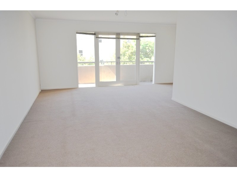 REF 112021/114 Dodds Street, Southbank VIC 3006