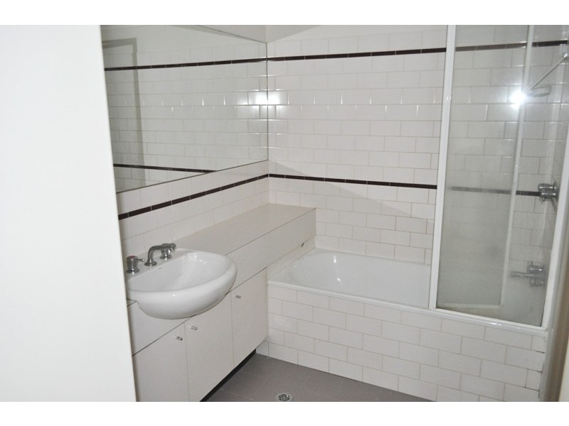 REF 112021/114 Dodds Street, Southbank VIC 3006