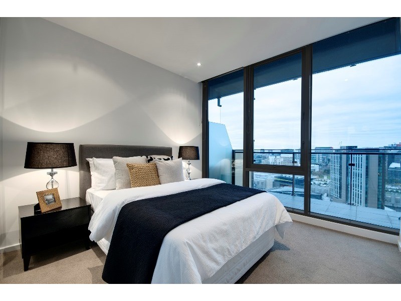 REF 100210/118 Kavanagh Street, Southbank VIC 3006
