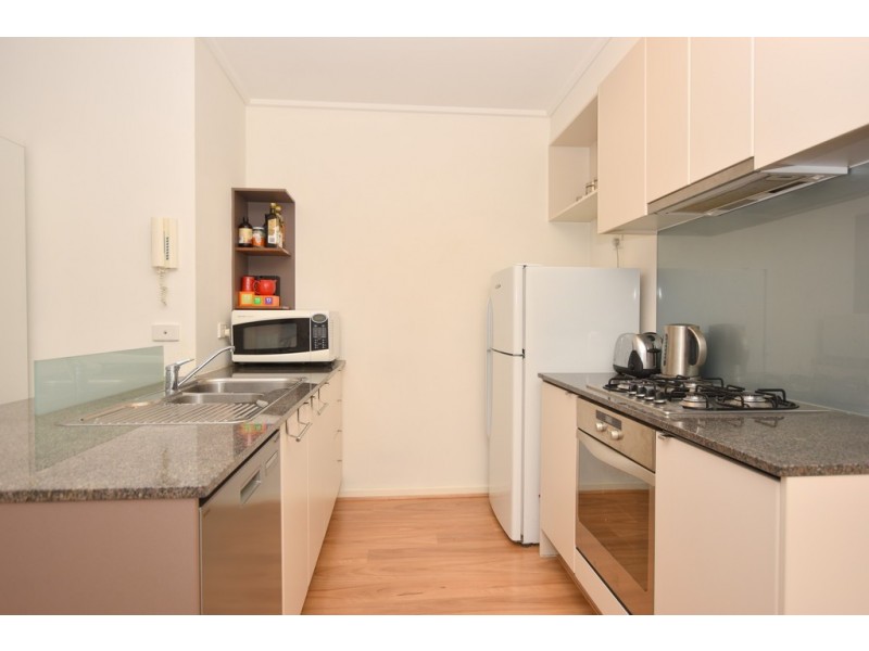 REF 112272/183 City Road, Southbank VIC 3006