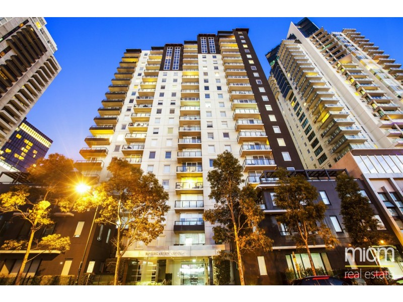REF 112401/79 Whiteman Street, Southbank VIC 3006