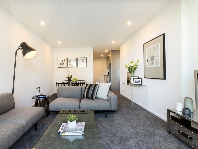 REF 112414/151 City Road, Southbank VIC 3006