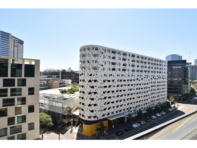 801N/883 Collins Street, Docklands VIC 3008