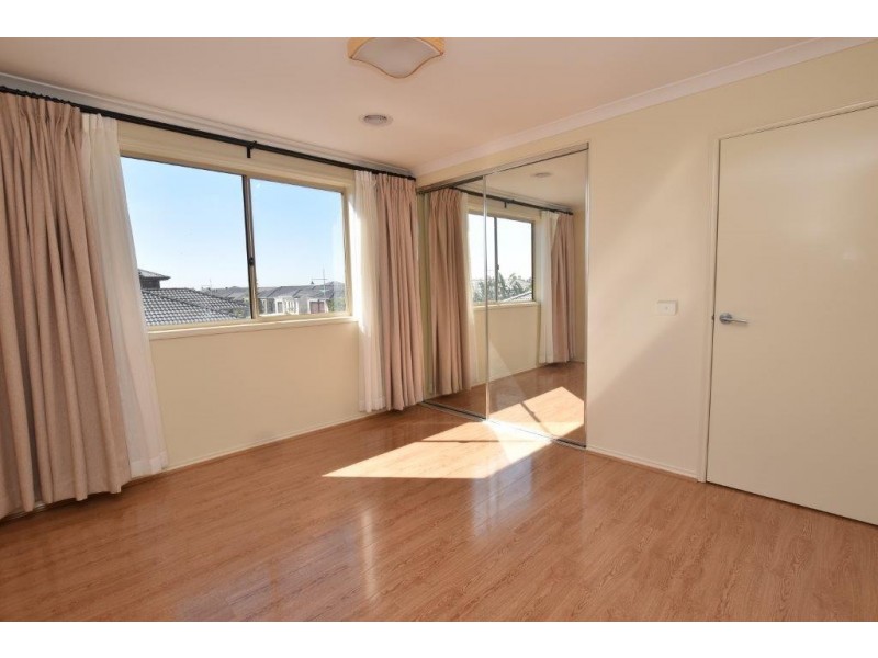 31 Whitetop Drive, Point Cook VIC 3030