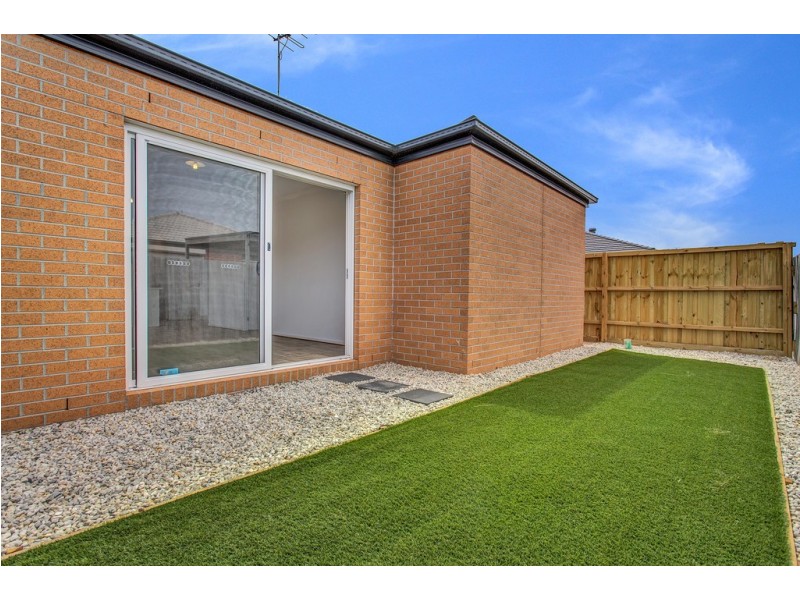 43 Pottery Avenue, Point Cook VIC 3030