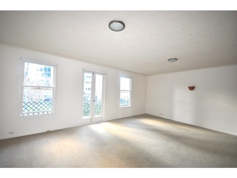 REF 11297/51 Kavanagh Street, Southbank VIC 3006