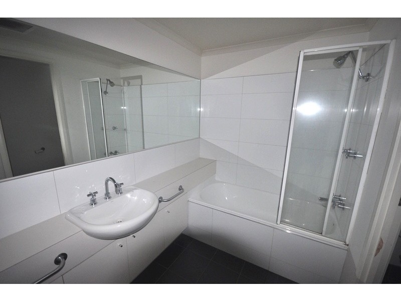 REF 11297/51 Kavanagh Street, Southbank VIC 3006