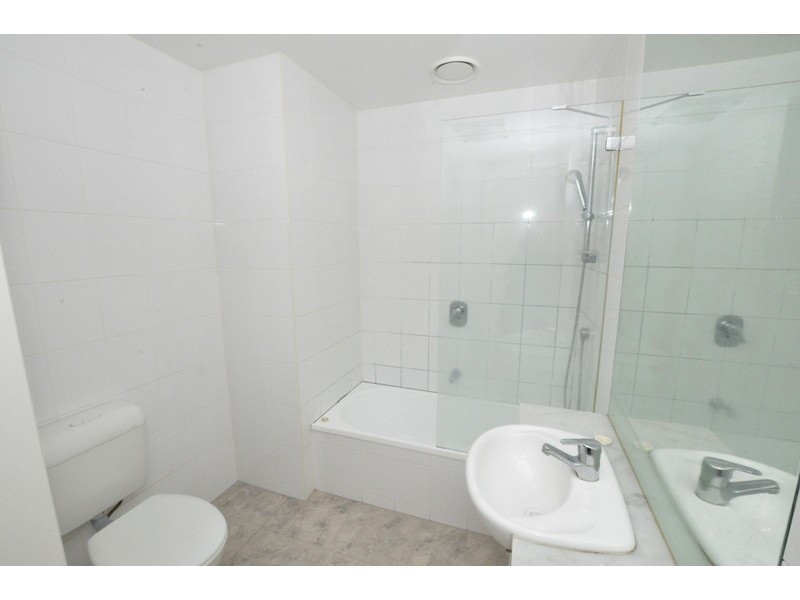 REF 120150/173 City Road, Southbank VIC 3006