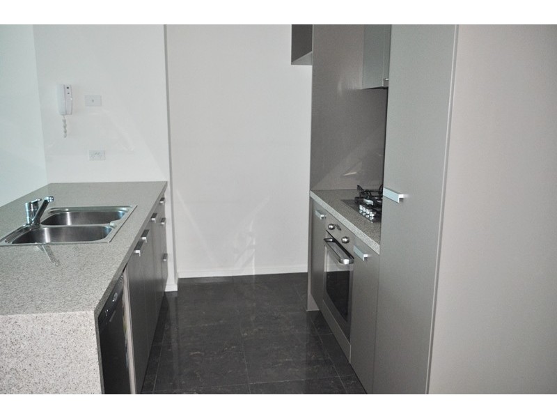 REF 120100/180 City Road, Southbank VIC 3006