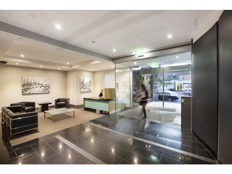 REF 120112/79 Whiteman Street, Southbank VIC 3006