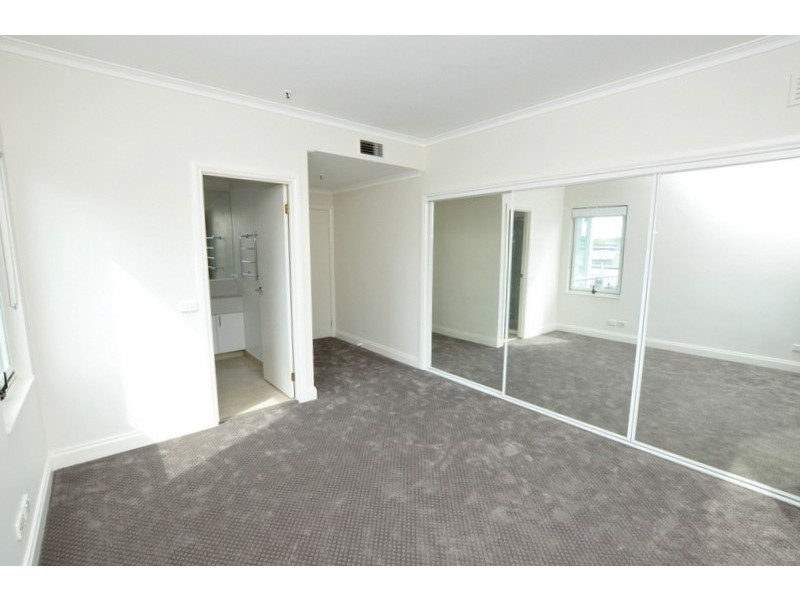 REF 120166/8 Wells Street, Southbank VIC 3006