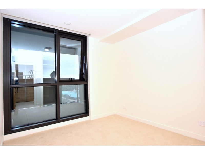 1709/12 Queens Road, Melbourne VIC 3004