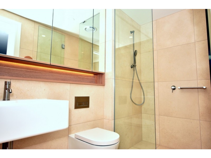 1709/12 Queens Road, Melbourne VIC 3004