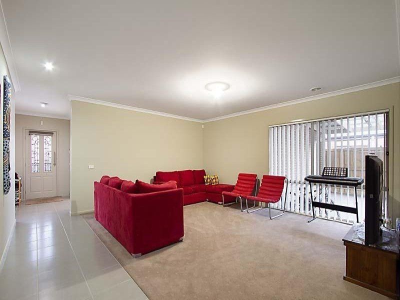 6 Ribbon Close, Point Cook VIC 3030