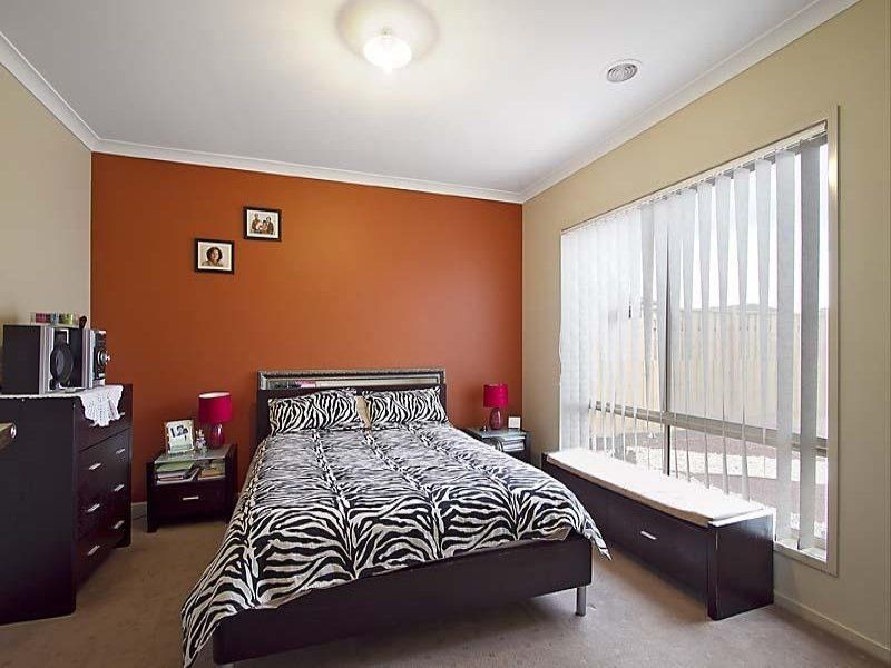 6 Ribbon Close, Point Cook VIC 3030
