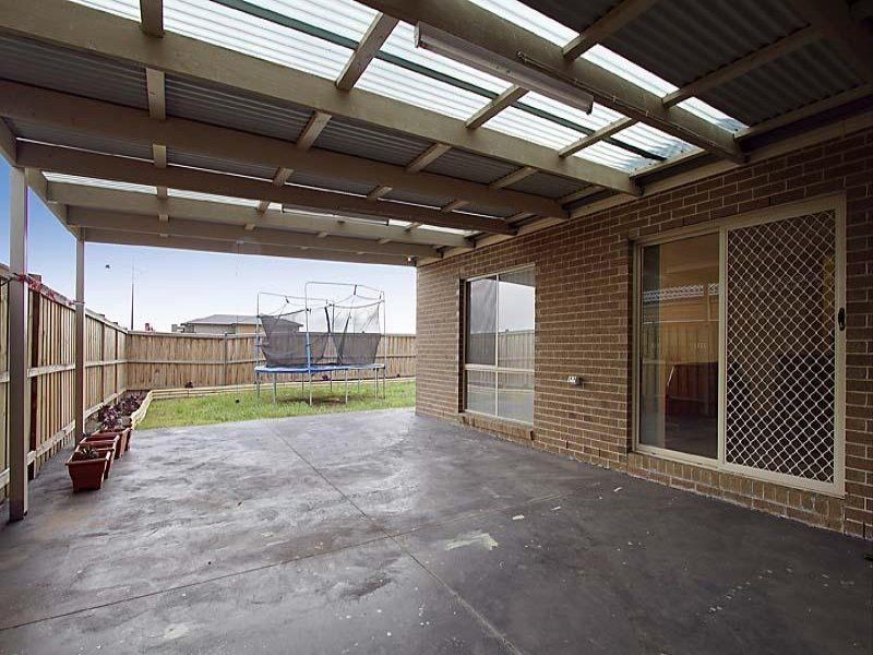 6 Ribbon Close, Point Cook VIC 3030