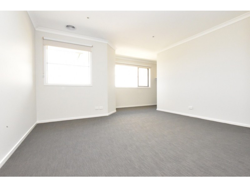 102 Middleton Drive, Point Cook VIC 3030