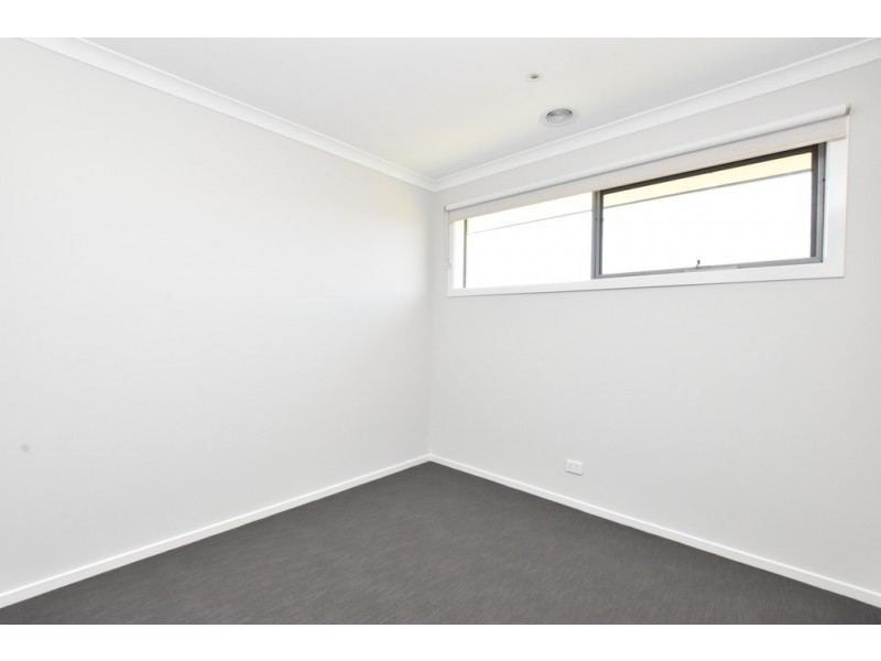 102 Middleton Drive, Point Cook VIC 3030