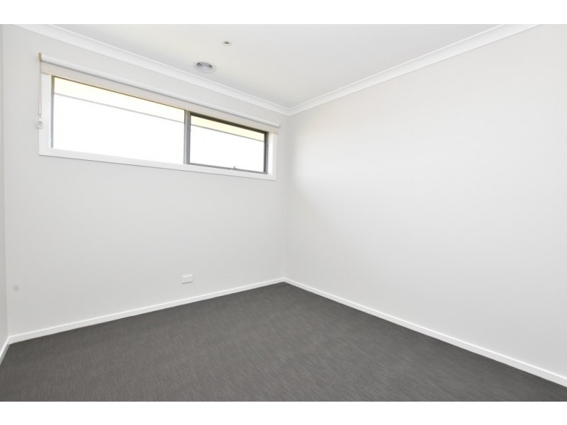 102 Middleton Drive, Point Cook VIC 3030