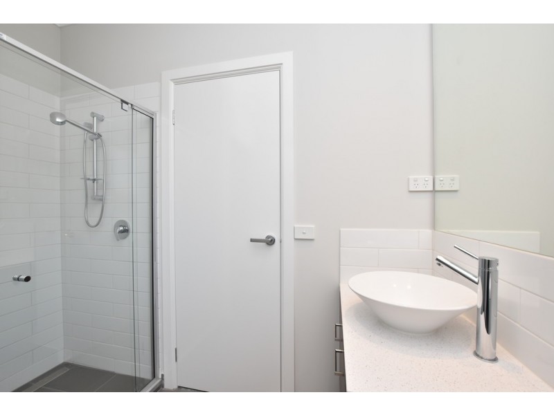 102 Middleton Drive, Point Cook VIC 3030