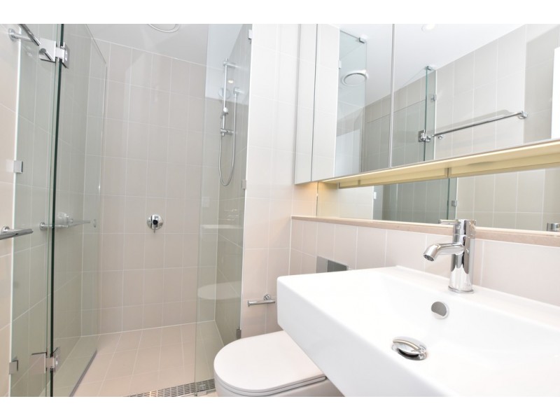 2607N/883 Collins Street, Docklands VIC 3008