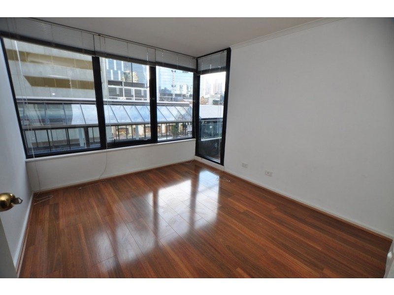 REF 120745/38 Kavanagh Street, Southbank VIC 3006