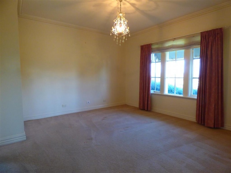 2 Browns Road, Werribee VIC 3030