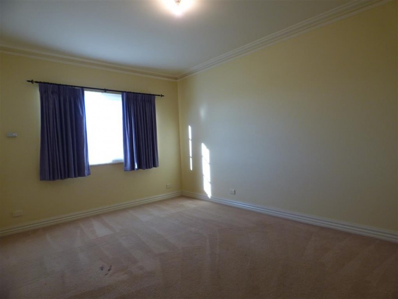 2 Browns Road, Werribee VIC 3030