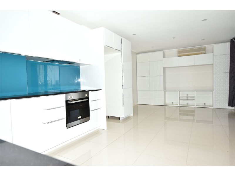 REF 121110/163 City Road, Southbank VIC 3006