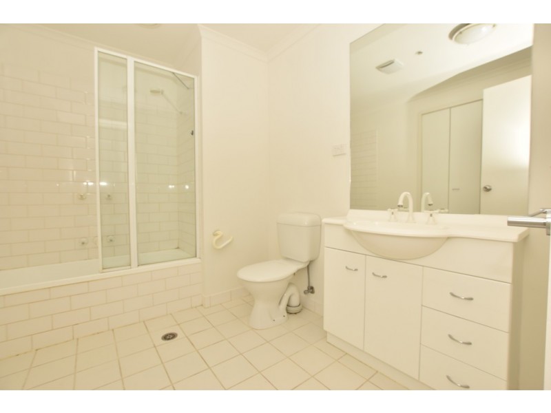 REF 121113/39 Dorcas Street, South Melbourne VIC 3205