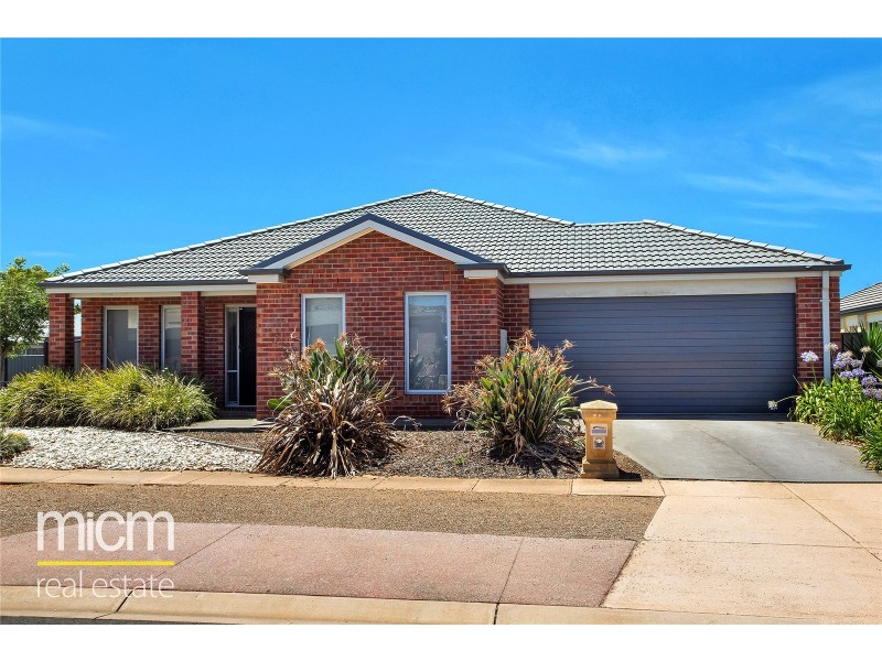 60 Miles Franklin Boulevard, Point Cook VIC 3030