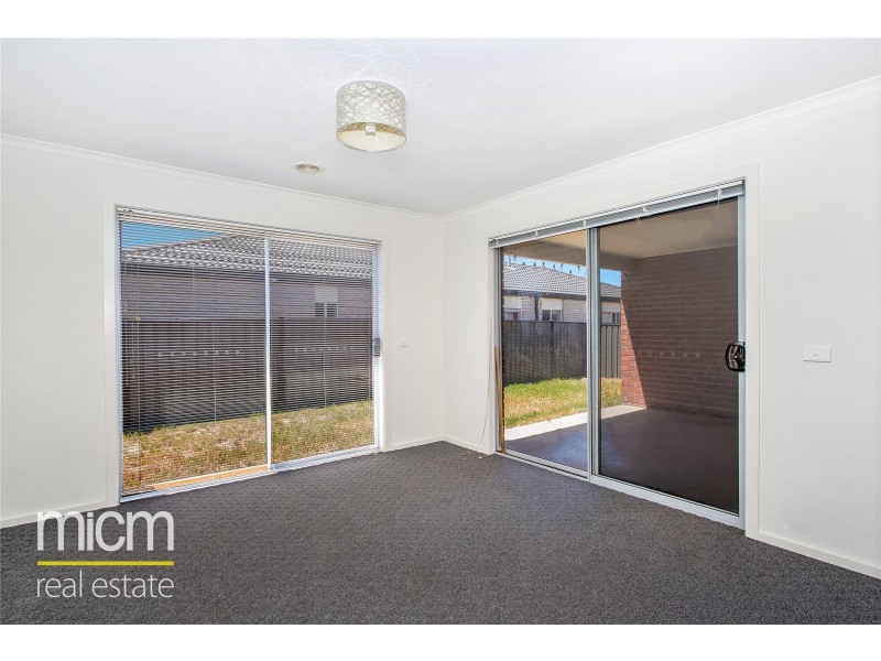 60 Miles Franklin Boulevard, Point Cook VIC 3030