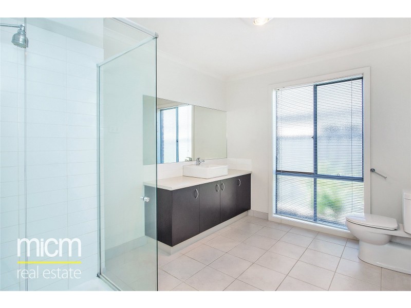 60 Miles Franklin Boulevard, Point Cook VIC 3030