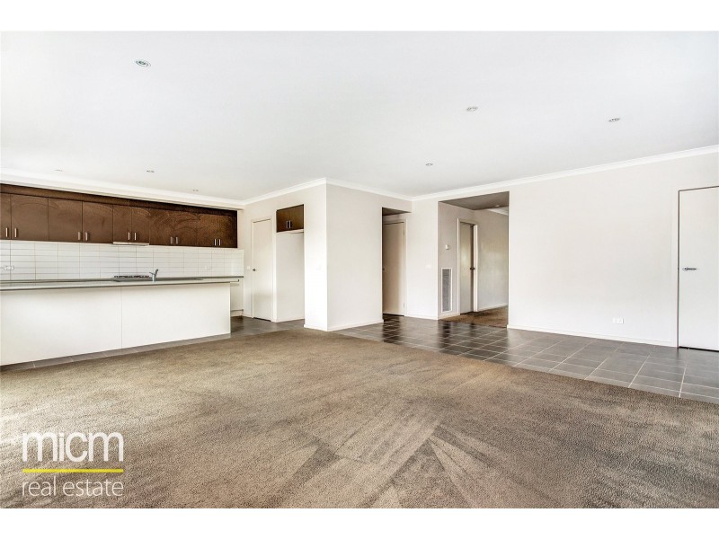 14 Essence Lane, Point Cook VIC 3030