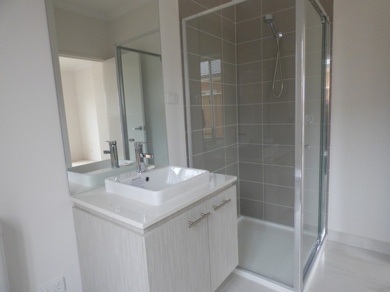 16 Littlecroft Street, Point Cook VIC 3030