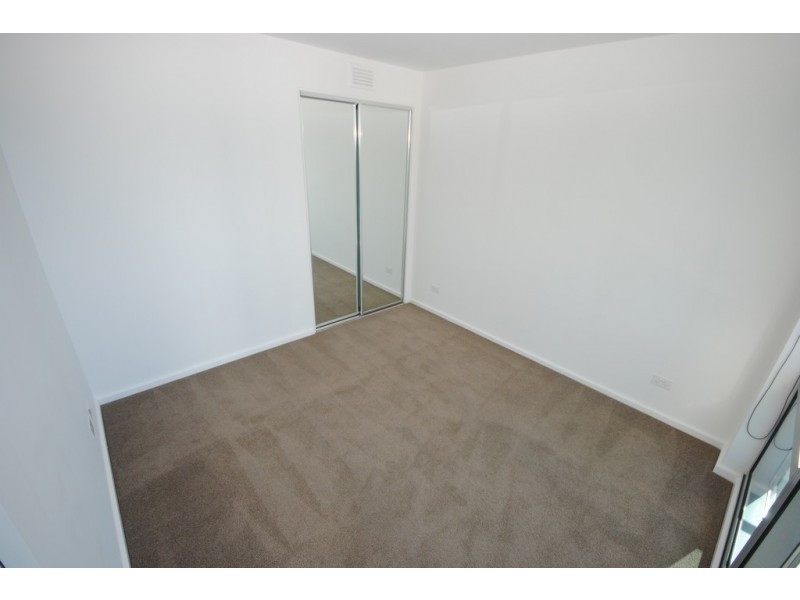 REF 121408/241 City Road, Southbank VIC 3006