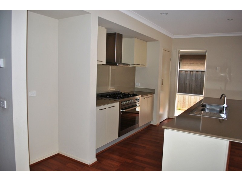 40 Middle Park Drive, Point Cook VIC 3030