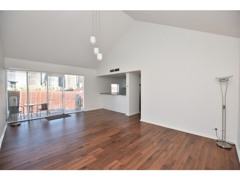 REF 121489/88 Wells Street, Southbank VIC 3006