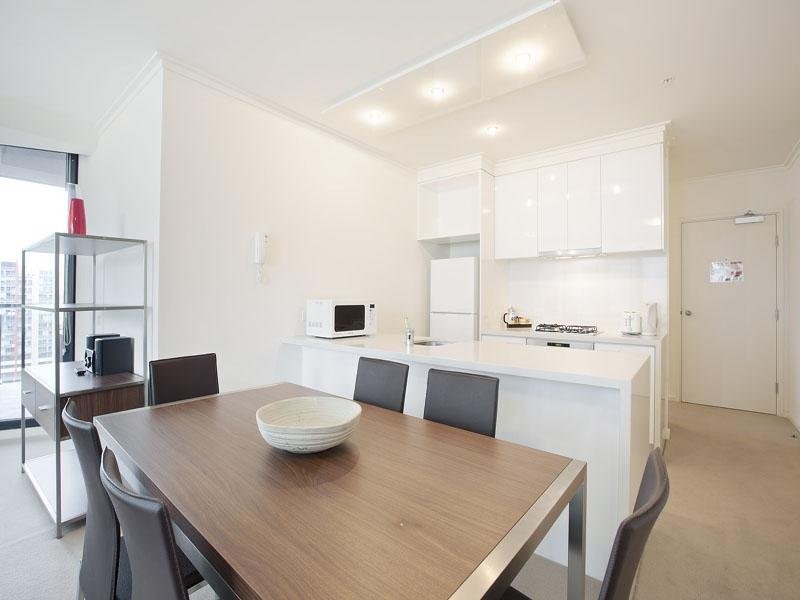 1702/63 Whiteman Street, Southbank VIC 3006