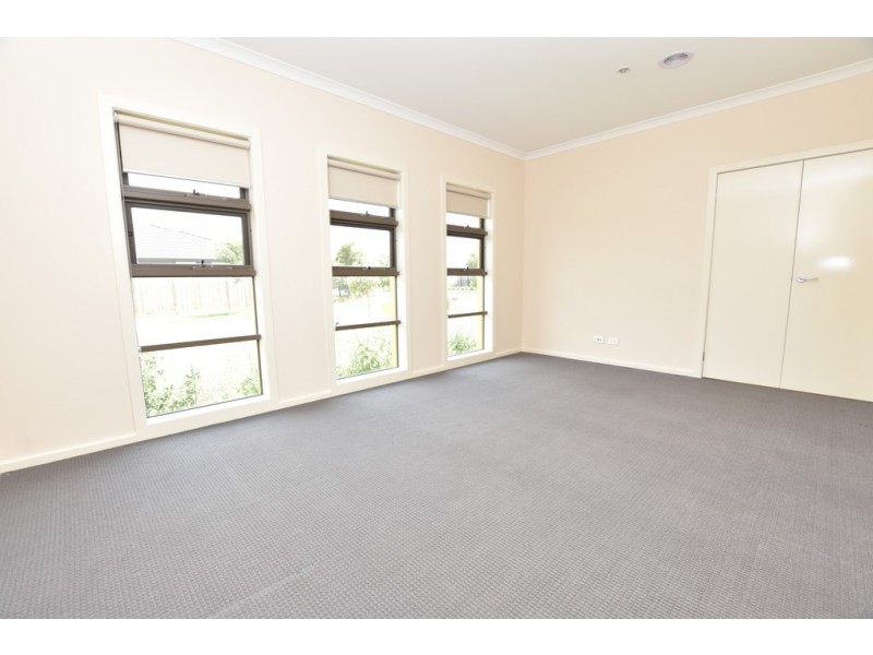 45 Jupiter Drive, Truganina VIC 3029