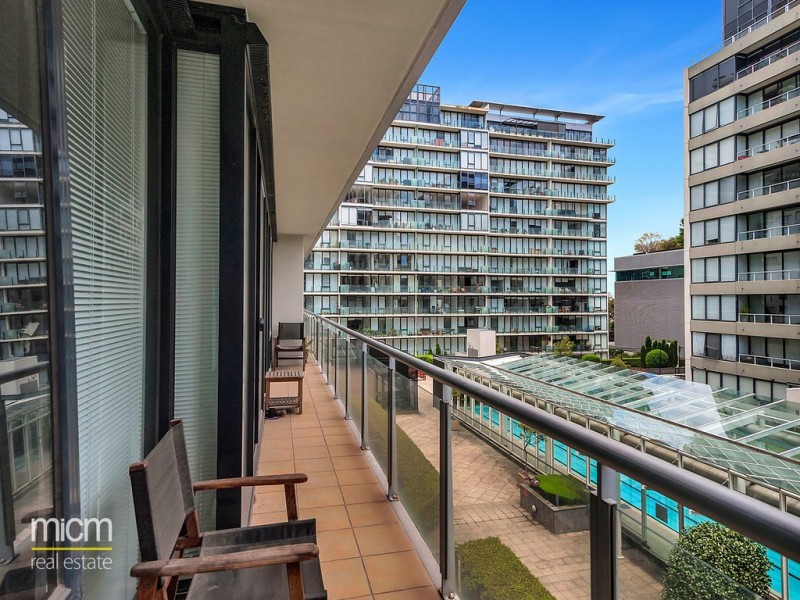 REF 122155/63 Dorcas Street, South Melbourne VIC 3205