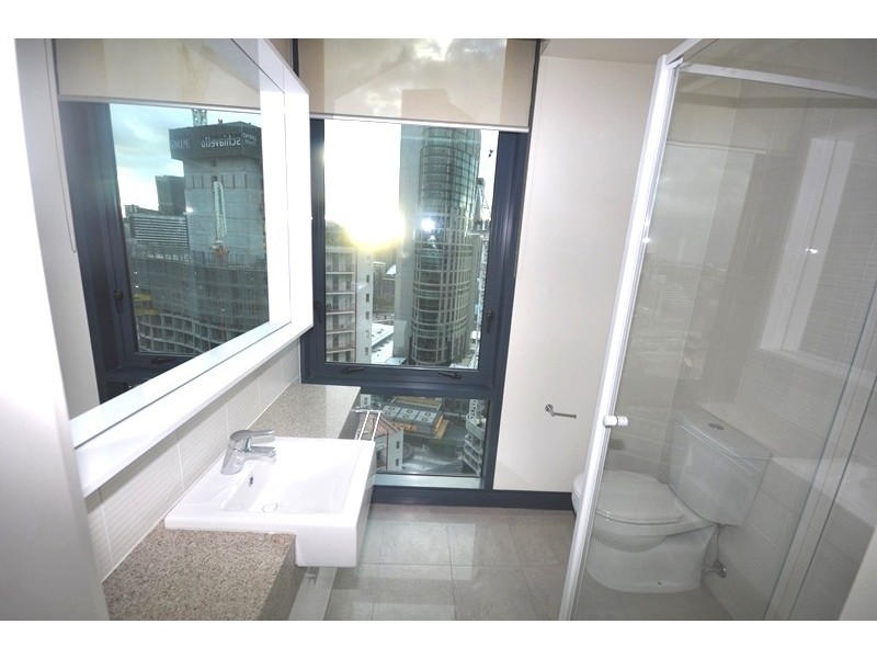 REF 122208/180 City Road, Southbank VIC 3006