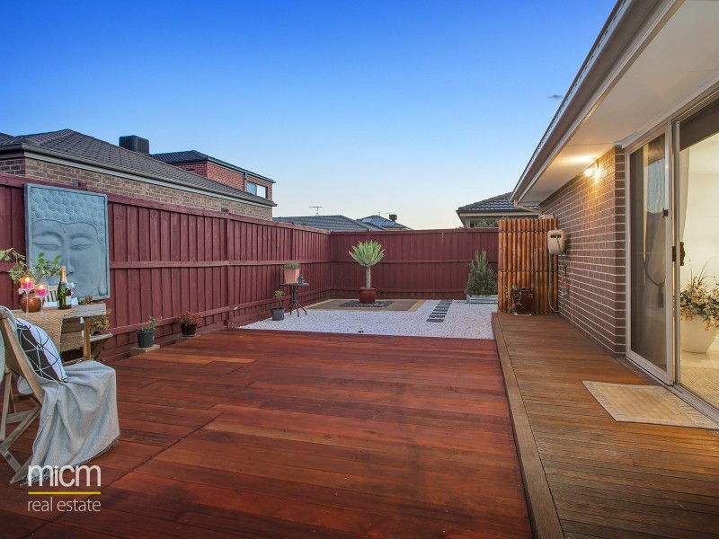 23 Mcwilliams Crescent, Point Cook VIC 3030