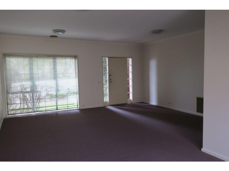 2/7 Vaughan Crescent, Kew VIC 3101